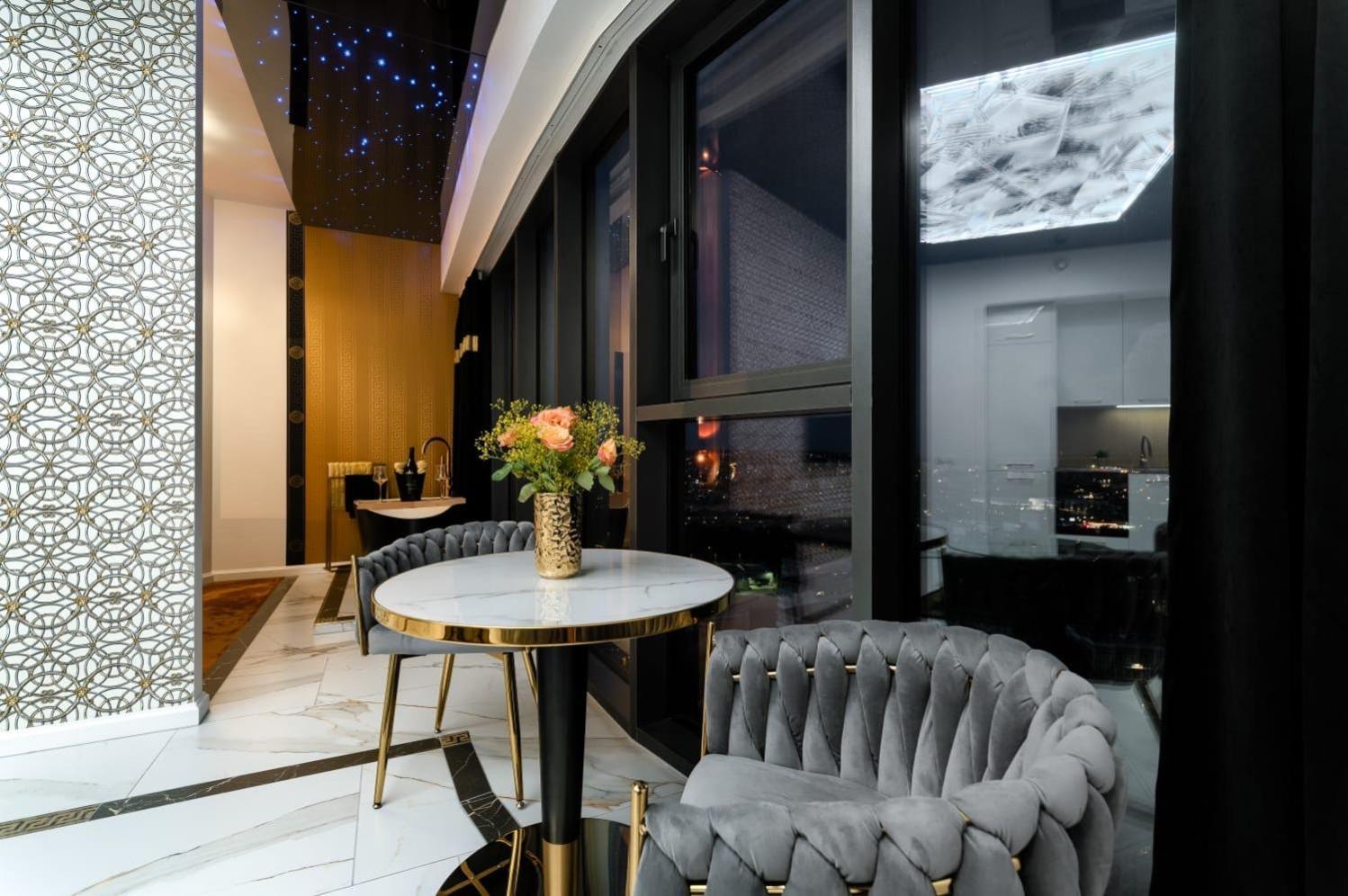 Hotel Hanza Tower 5 Stars Szczecin Exterior photo
