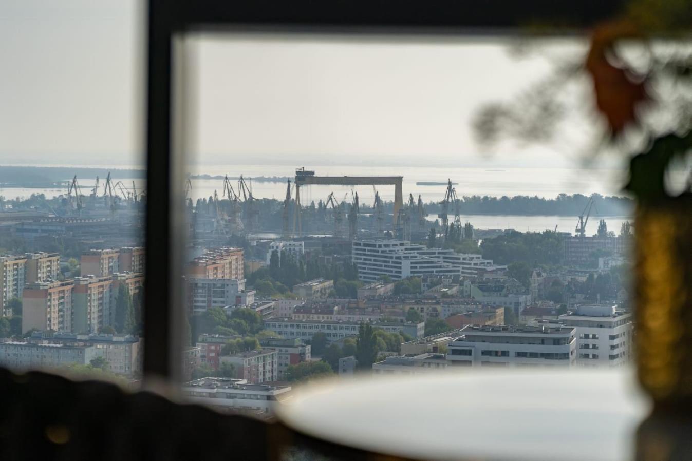 Hotel Hanza Tower 5 Stars Szczecin Exterior photo