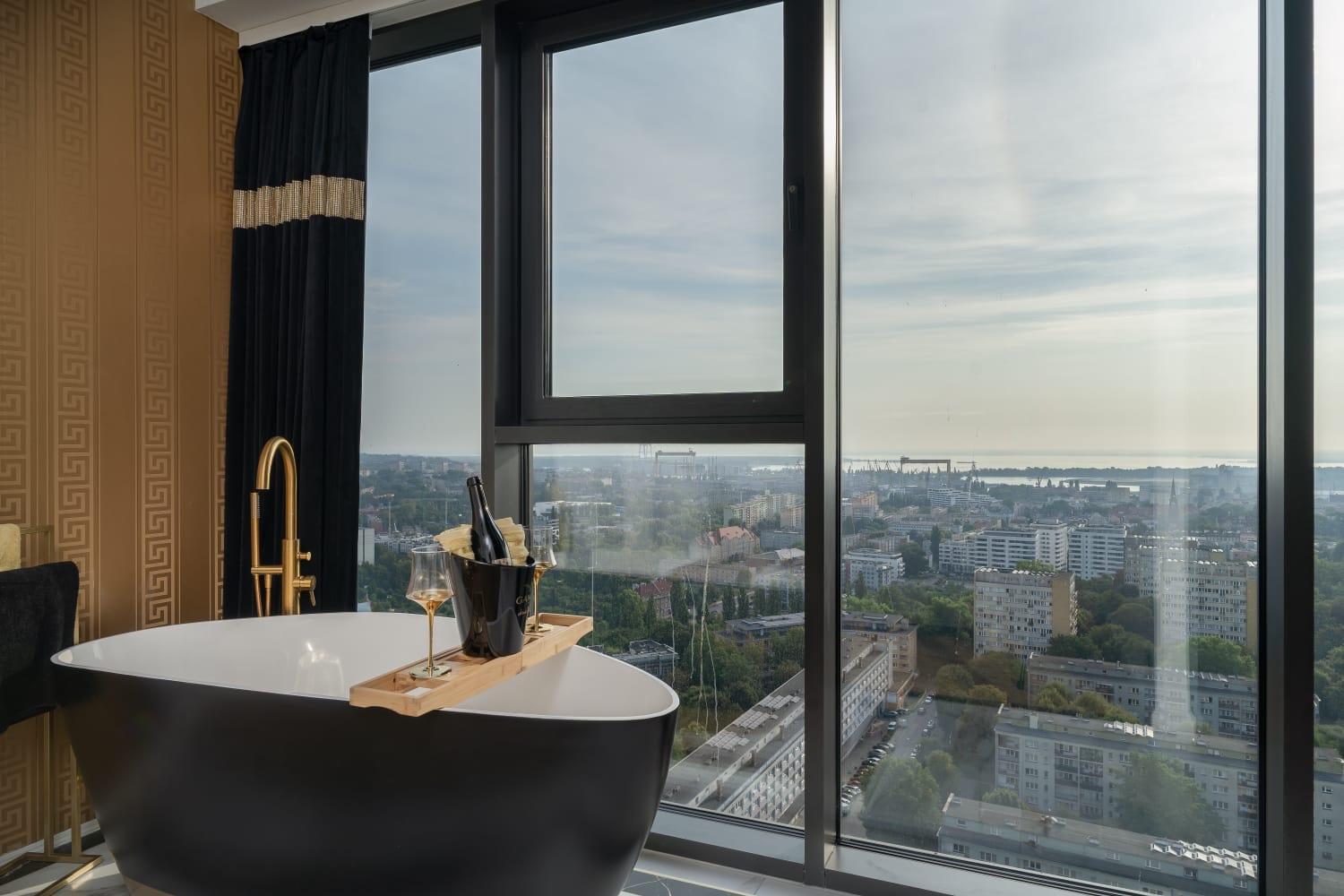 Hotel Hanza Tower 5 Stars Szczecin Exterior photo